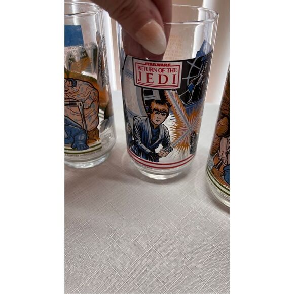 STAR WAR RETUN OF THE JEDI VINTAGE GLASSES BURGER KING SET OF 4 - Picture 8 of 11